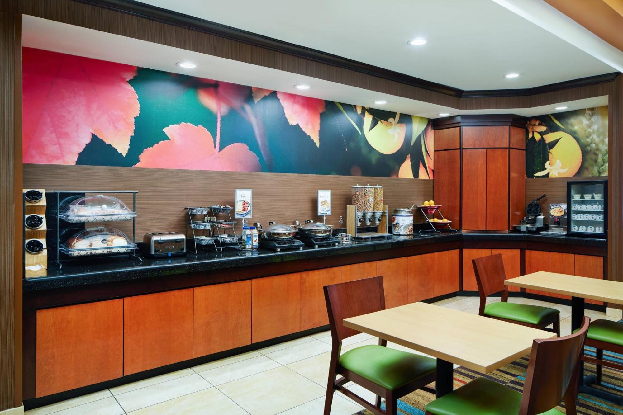 Fairfield Inn And Suites By Marriott Plainville מראה חיצוני תמונה